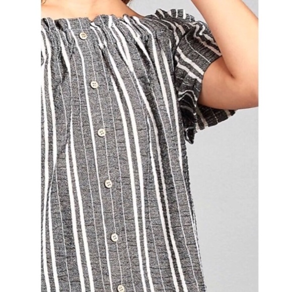 Chic Striped Off Shoulder Top - Picture 2 of 6